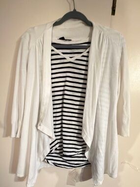 White House Black Market White open Front Cardigan - medium